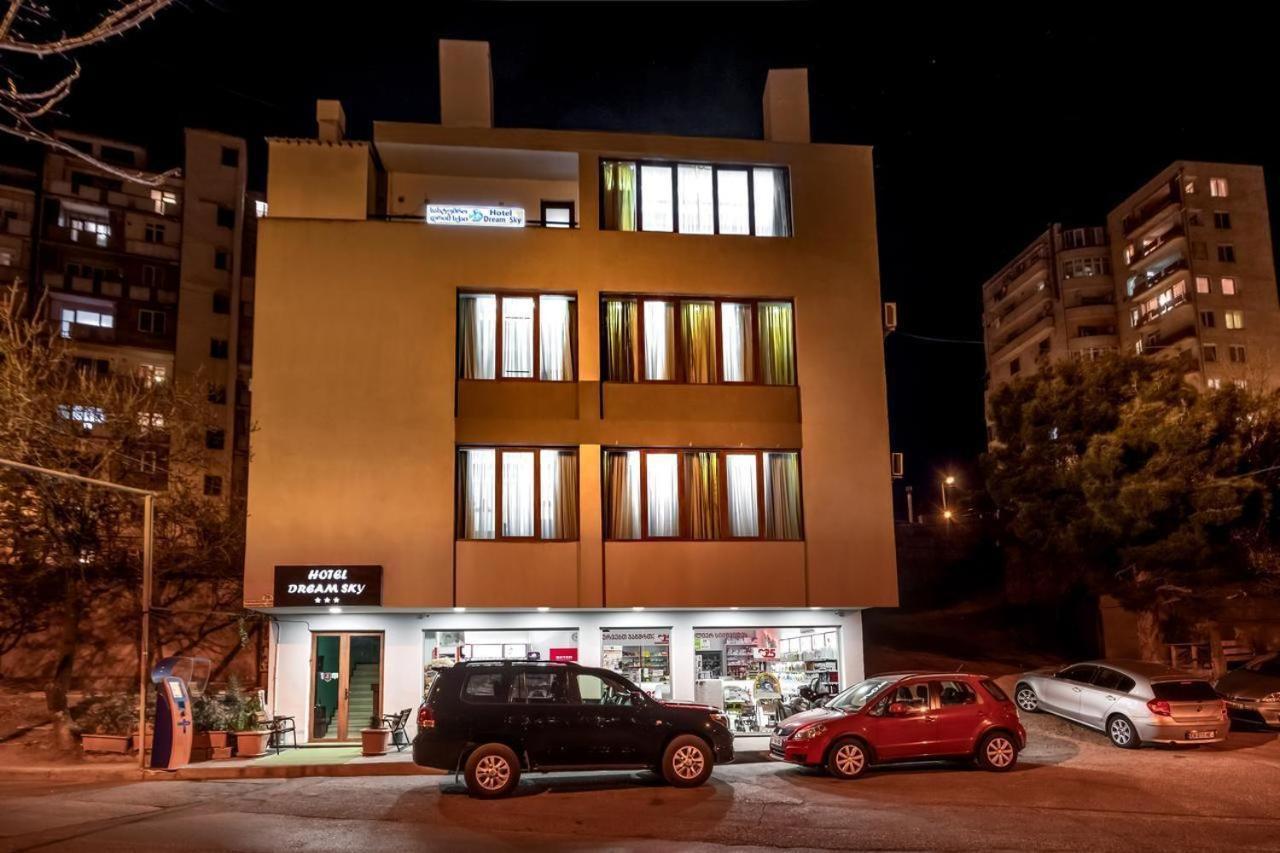 Dream Sky Hotel Tbilisi Bagian luar foto