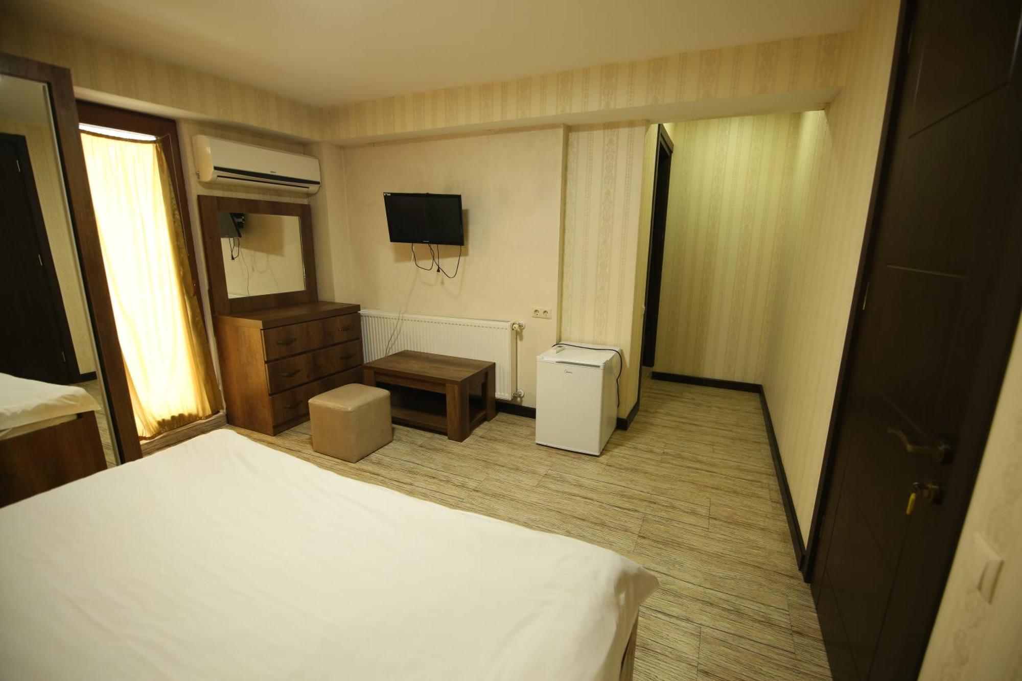 Dream Sky Hotel Tbilisi Bagian luar foto